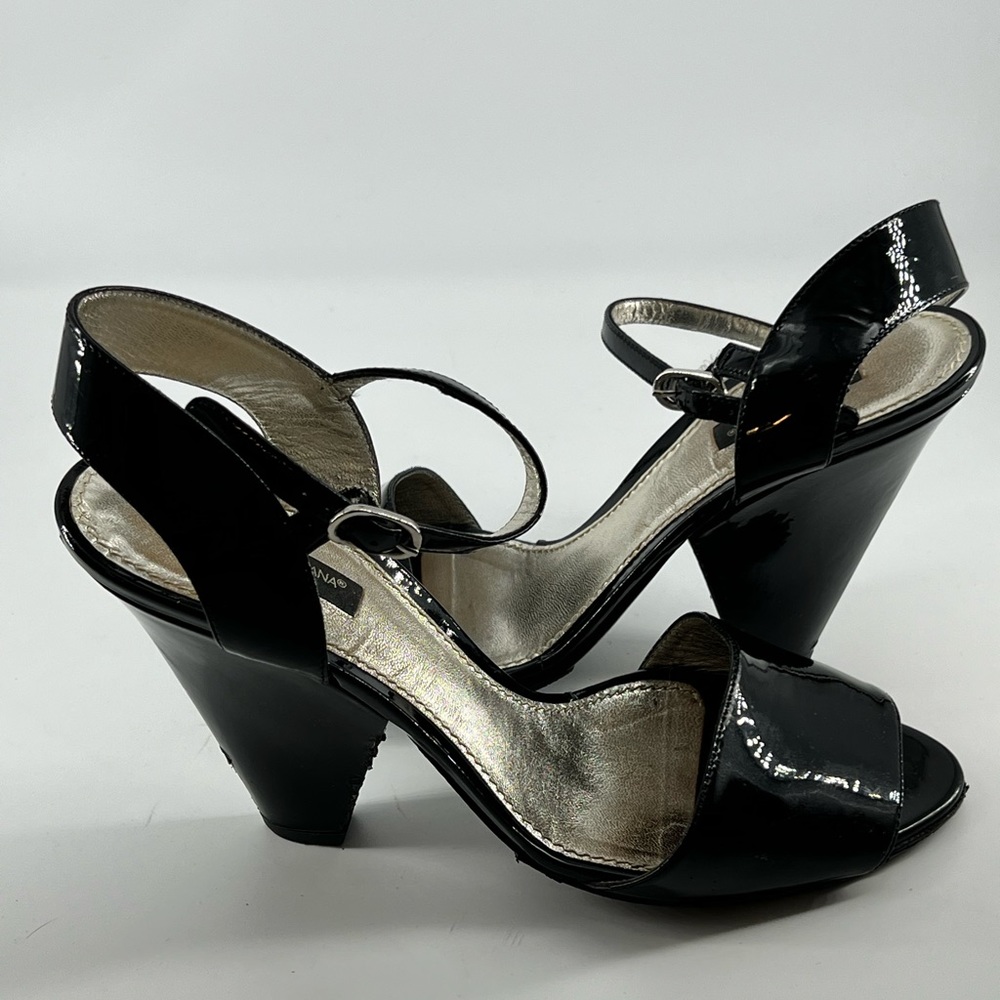 Dolce & Gabbana Black Patent Leather Open Toe Ankle Strap Sandals Size 39.5 US 9